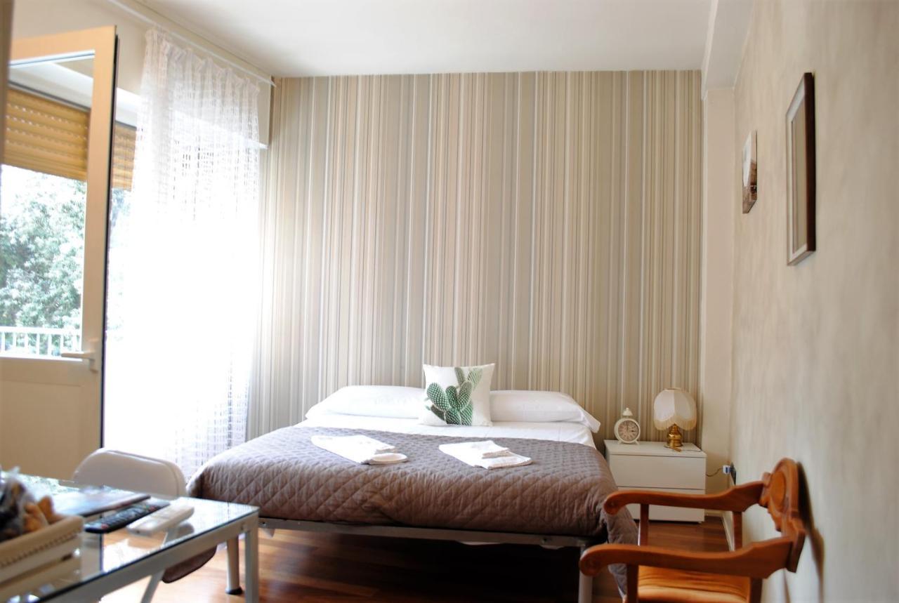 Dreaming Piazza Bra Rooms Verona Bagian luar foto