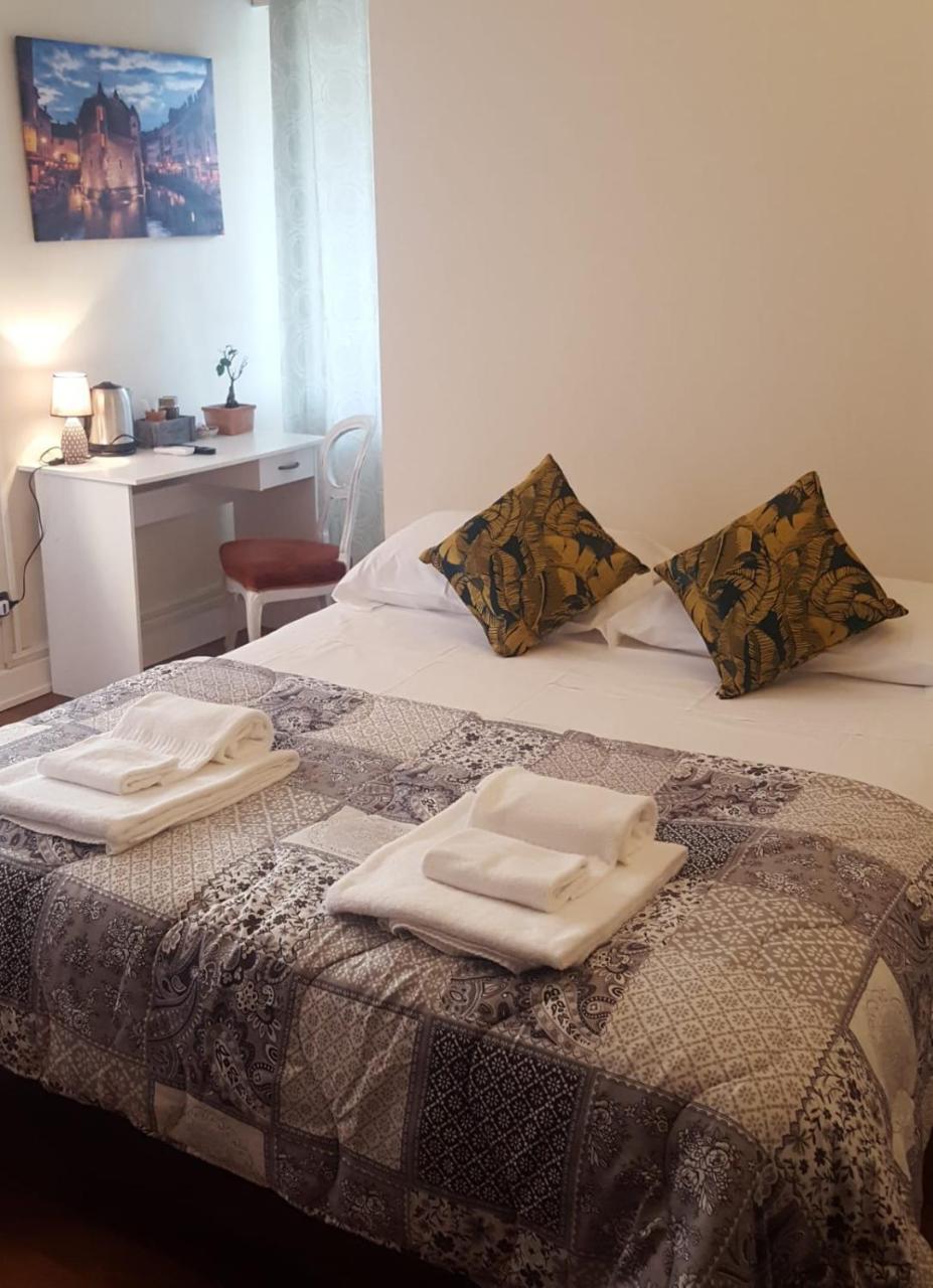 Dreaming Piazza Bra Rooms Verona Bagian luar foto