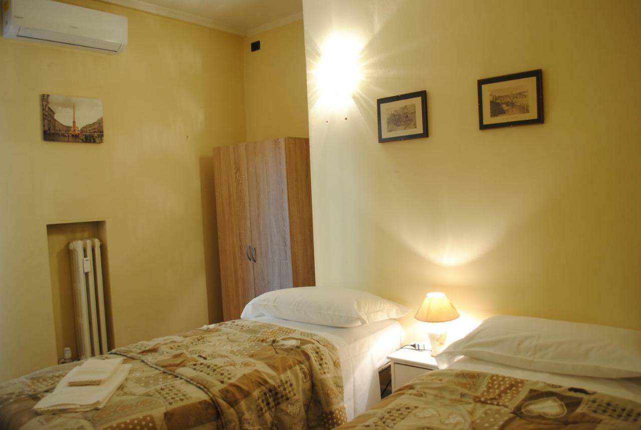 Dreaming Piazza Bra Rooms Verona Bagian luar foto